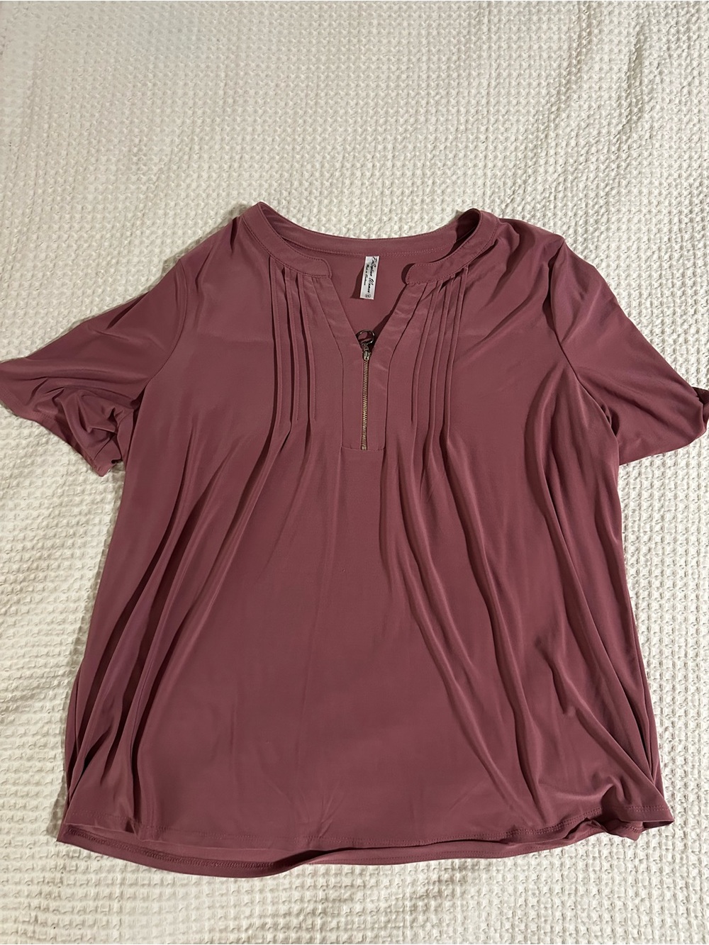 Perseption Mauve Zip-Pleat Short Sleeve Top